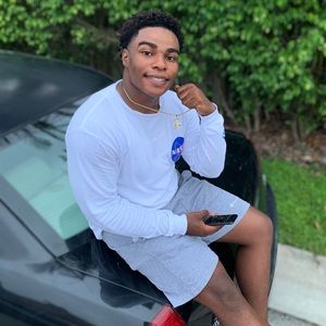 Meet your Posher, Ej🥵